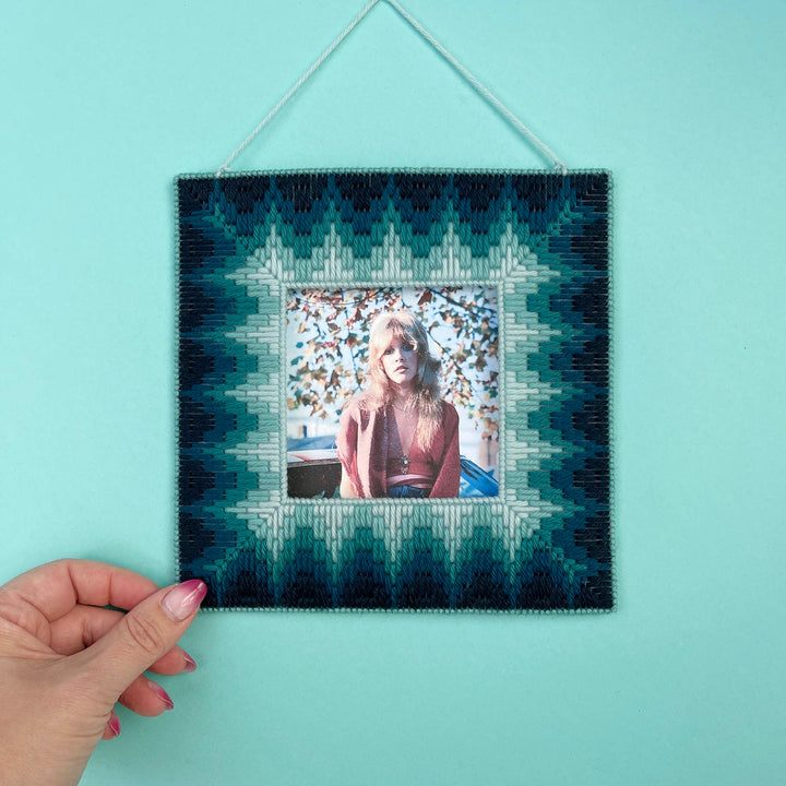 Scalloped Photo Frame Digital Pattern