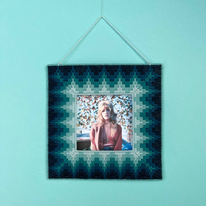 Scalloped Photo Frame Digital Pattern