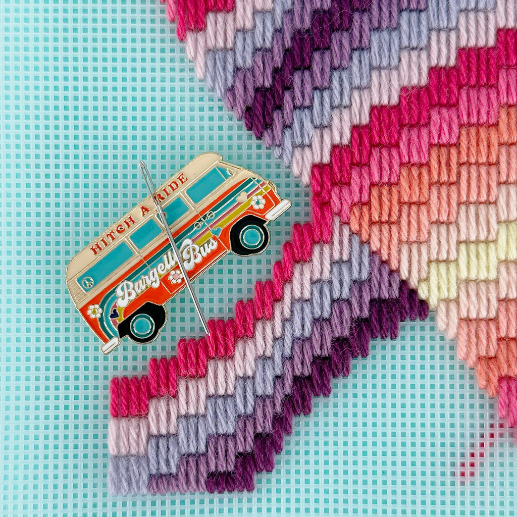 Bargello Bus Needle Minder