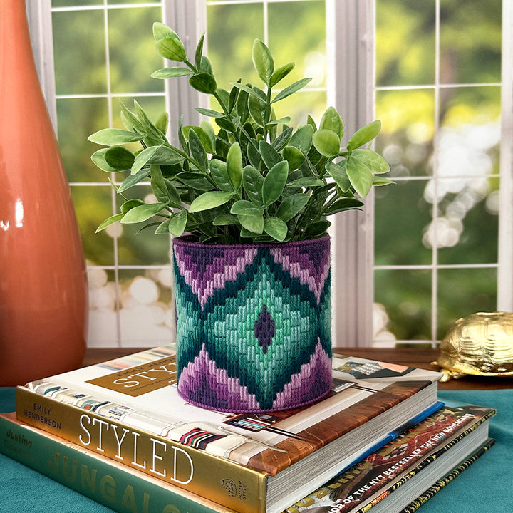 Stevie Vase Cozy