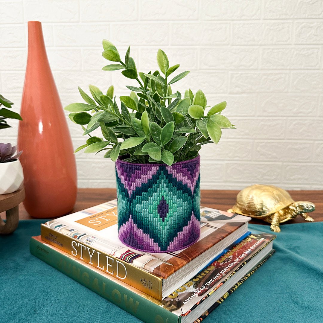 Stevie Vase Cozy