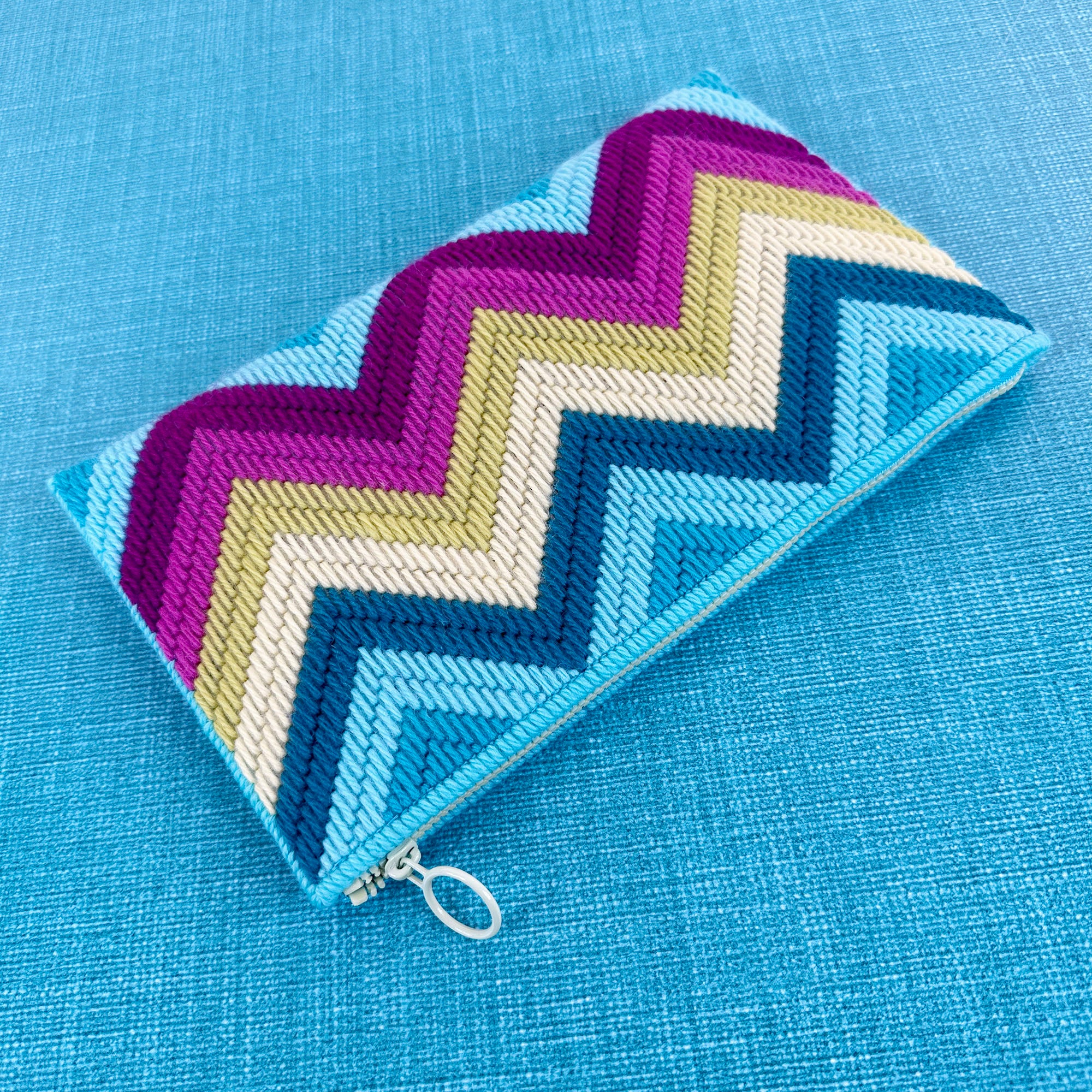 Liila400%　超レアオイル目ゴールド　ポーチ Bargello Zipper Bag Kit DIY – Hello Bargello