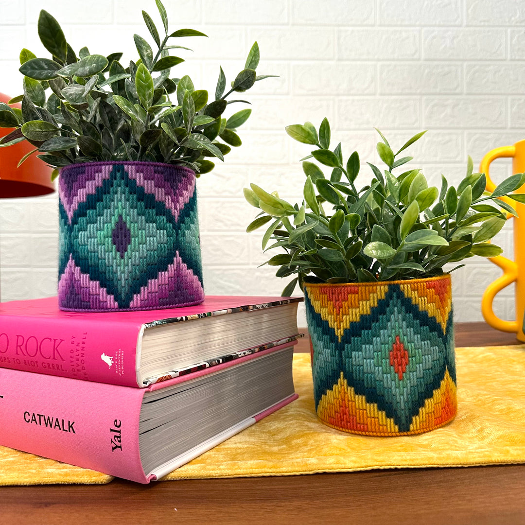 Stevie Vase Cozy