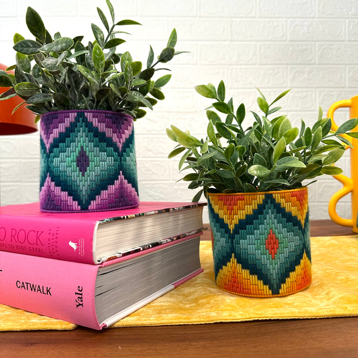 Stevie Vase Cozy