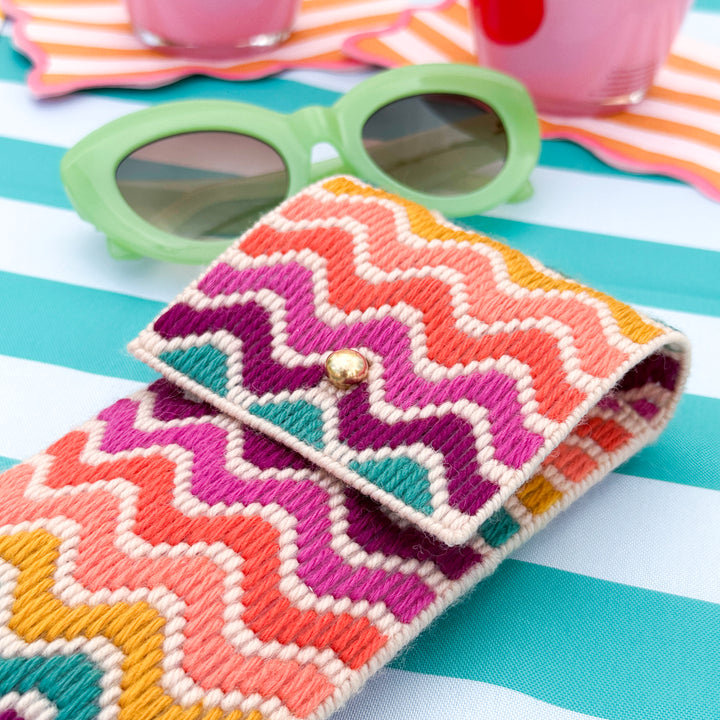 Sunny Waves Flap-Top Case