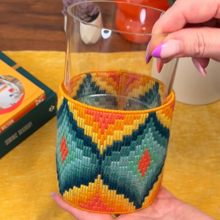 Stevie Vase Cozy