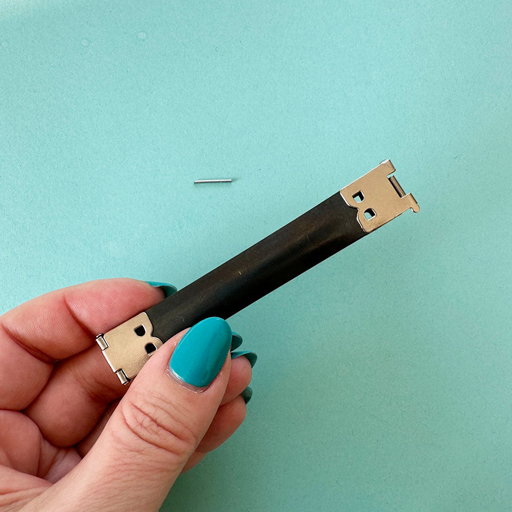 Make Juul Charger Look Like Juul Battery Phone Charger How To Make A Juul Charger With An Iphone Charger BRIK Vuse Vuse Without Make Juul Charger Look Like Juul Battery Phone Charger How To Make A Juul Charger With An Iphone Charger BRIK Vuse Vuse Without