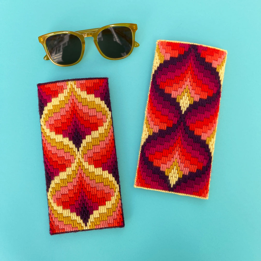 Pomegranate Glasses Case Digital Pattern – Hello Bargello
